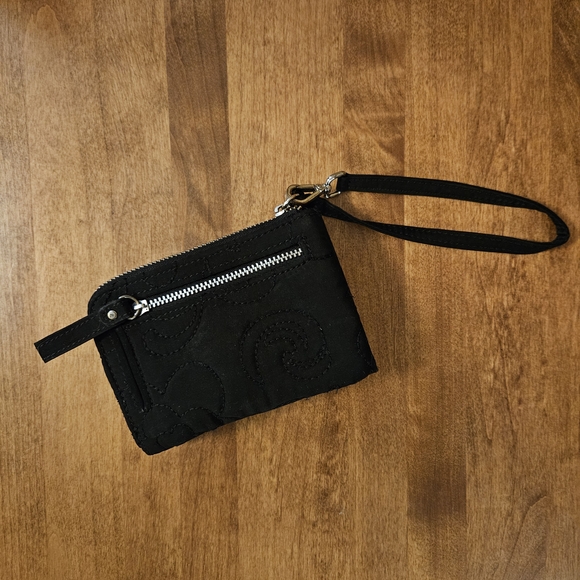 Vera Bradley Black Quilted Wristlet Wallet Magnetic Flap Closure Zip Pocket - Picture 2 of 5